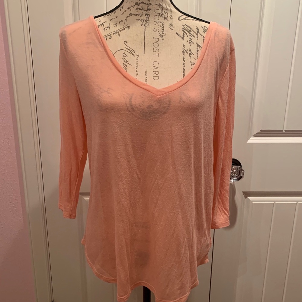American Eagle peach stretchy top